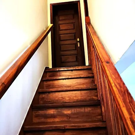 House Mansion Campolide Nocleg ze śniadaniem Lizbona